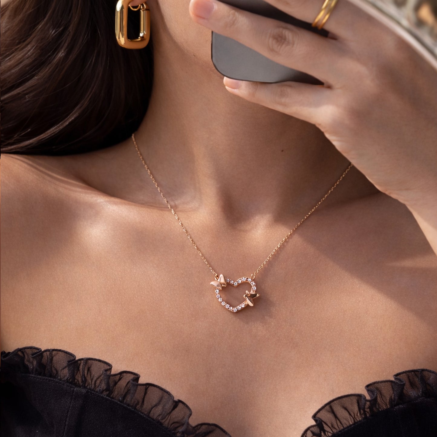 Rosé Flutter Pendant