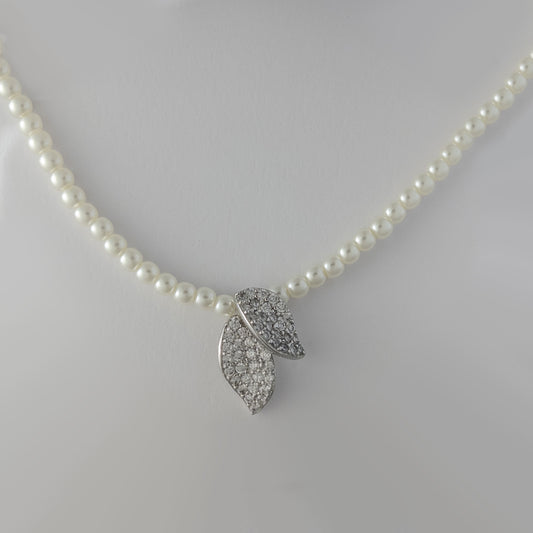 Pearl Leaf Grace Necklace