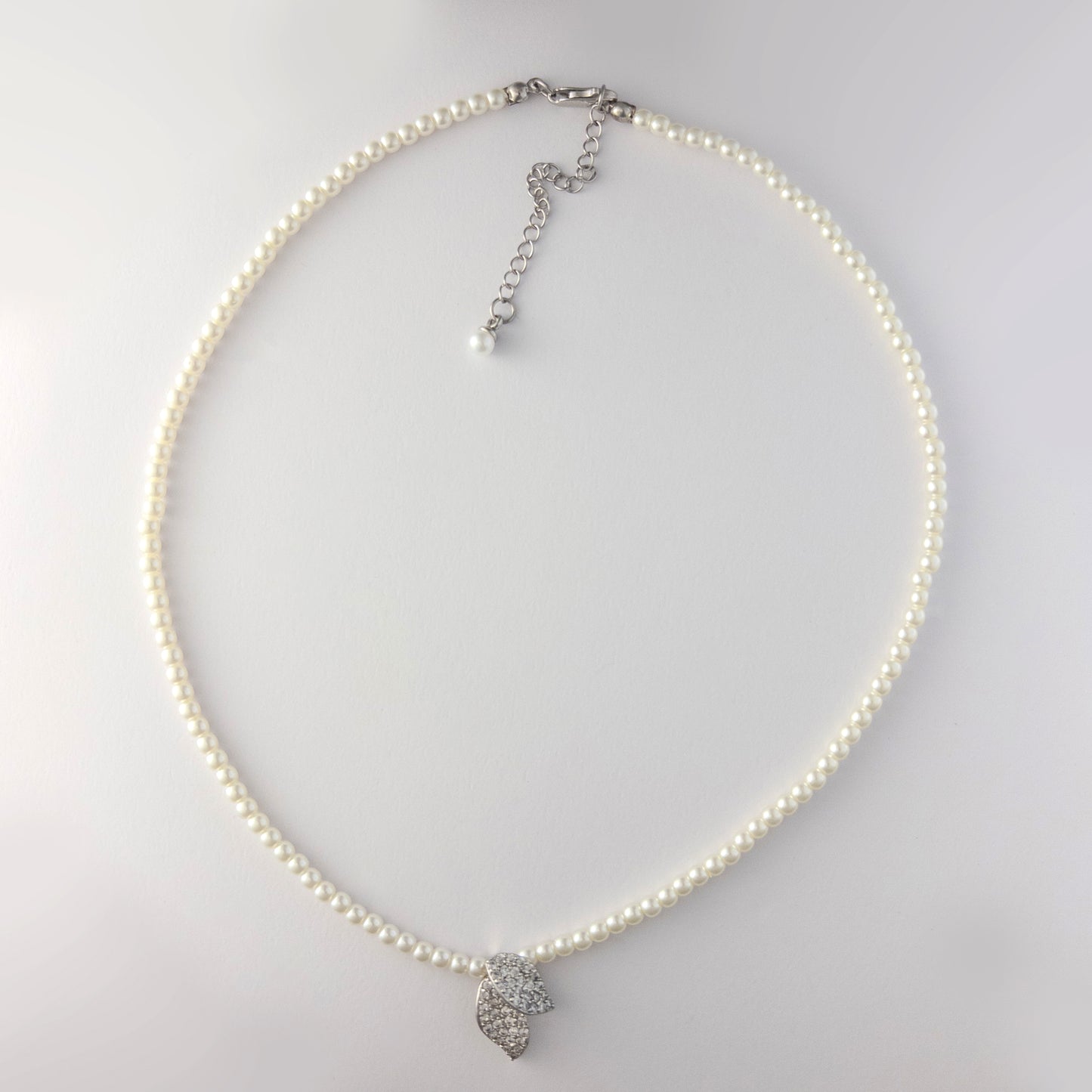 Pearl Leaf Grace Necklace