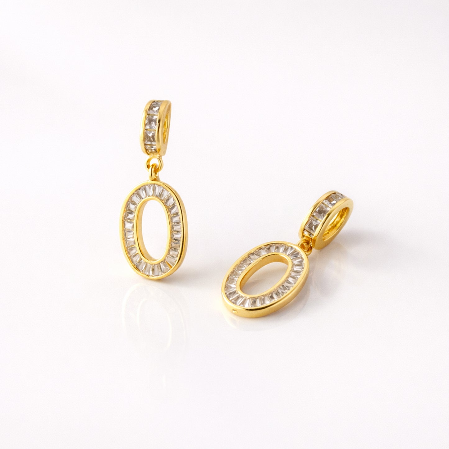 Elegant envy oval earrings