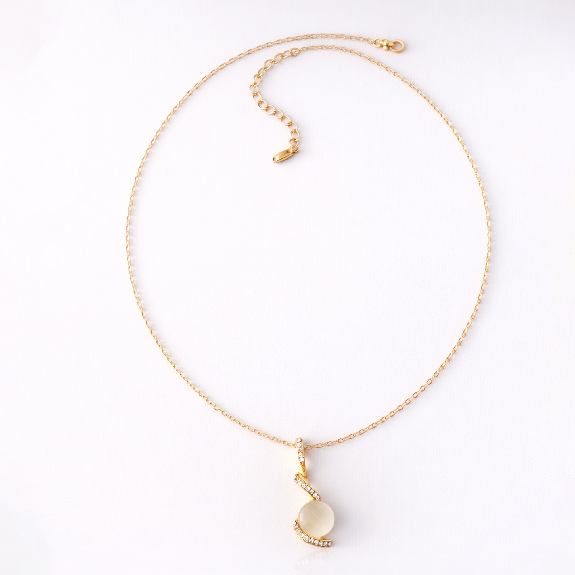 Monalisa Stone Curve Pendent