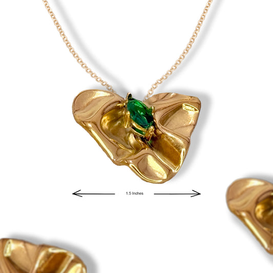 Golden Wave Green Gemstone Necklace