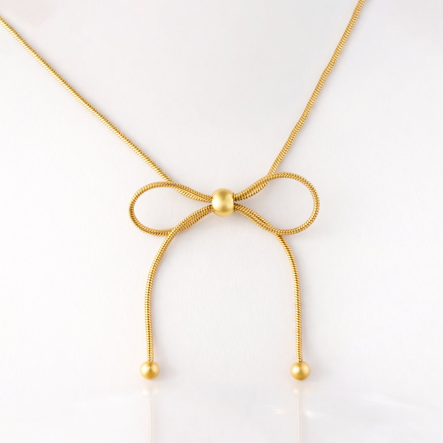 Dainty Gold Bow Necklace