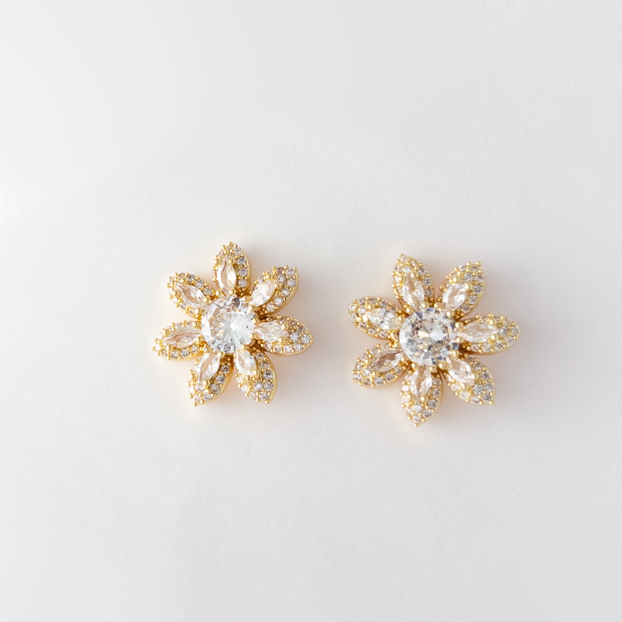 Celestia Flora Sparkle Studs