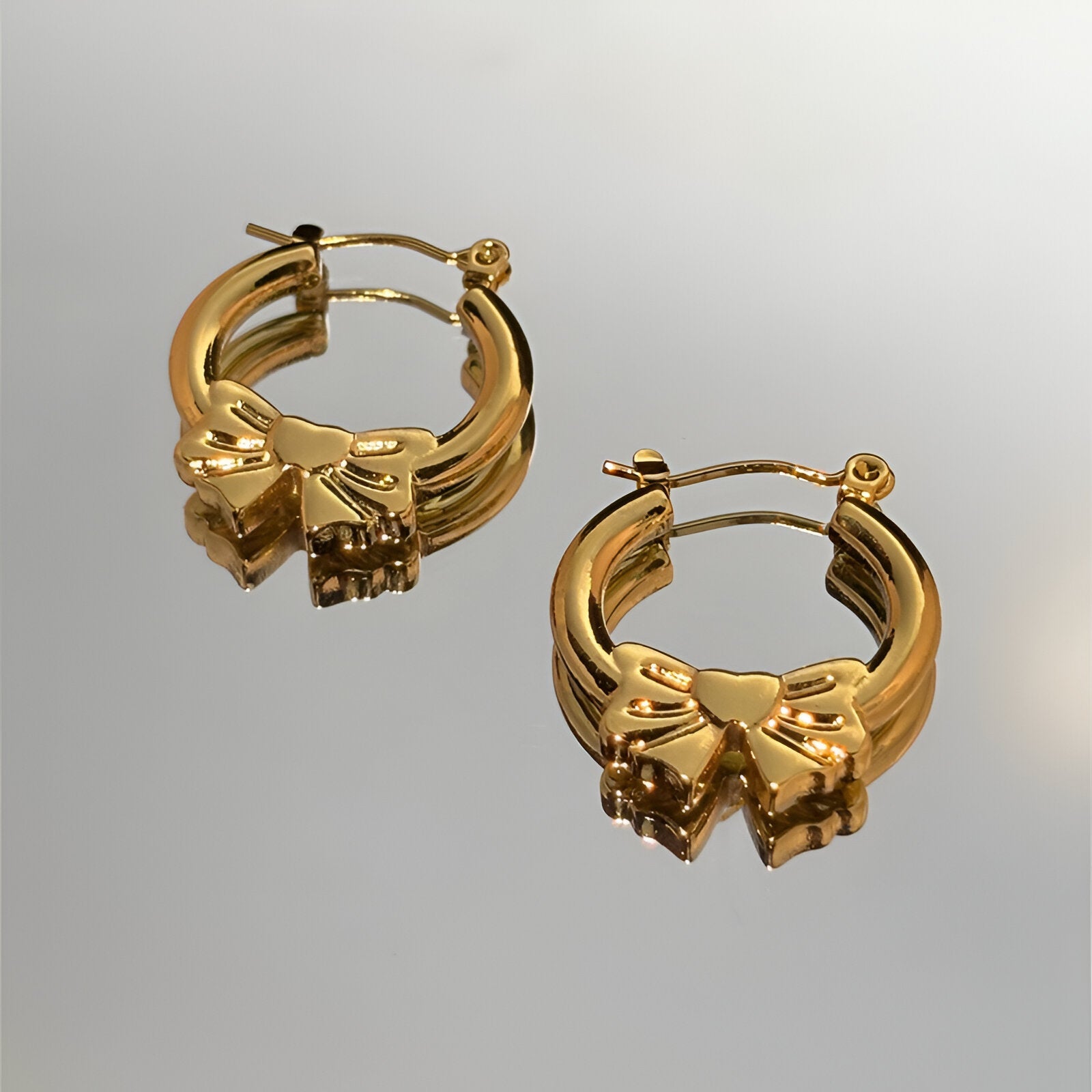 Bow-Accented Hoop